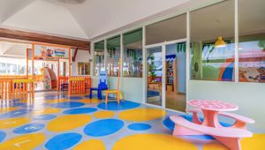 Sunwing Bangtao Beach - Lollo and Bernies Club