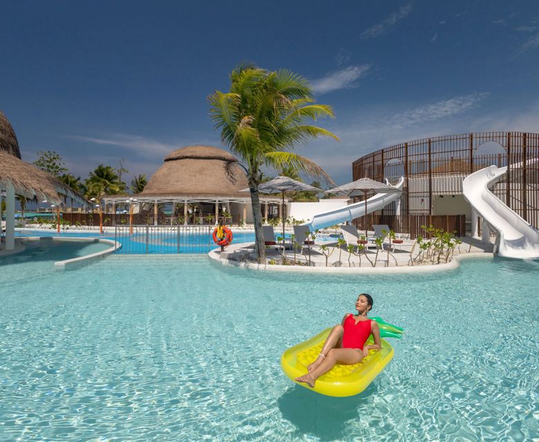 Centara Mirage Lagoon Maldives - Pool