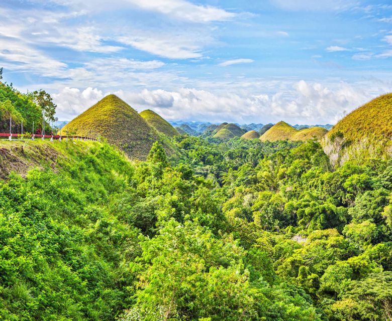 Chocolate Hills, Bohol - Total Holiday Options