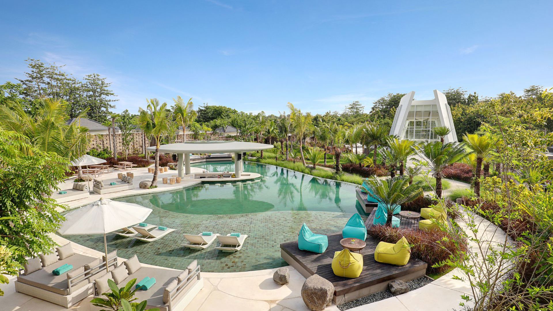 Cross Bali Breakers - Pool View