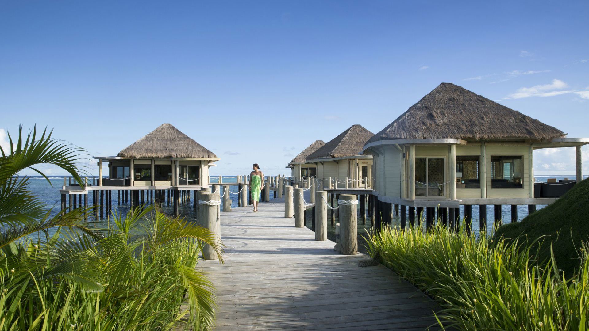 Coconuts Beach Club Over Water Fales