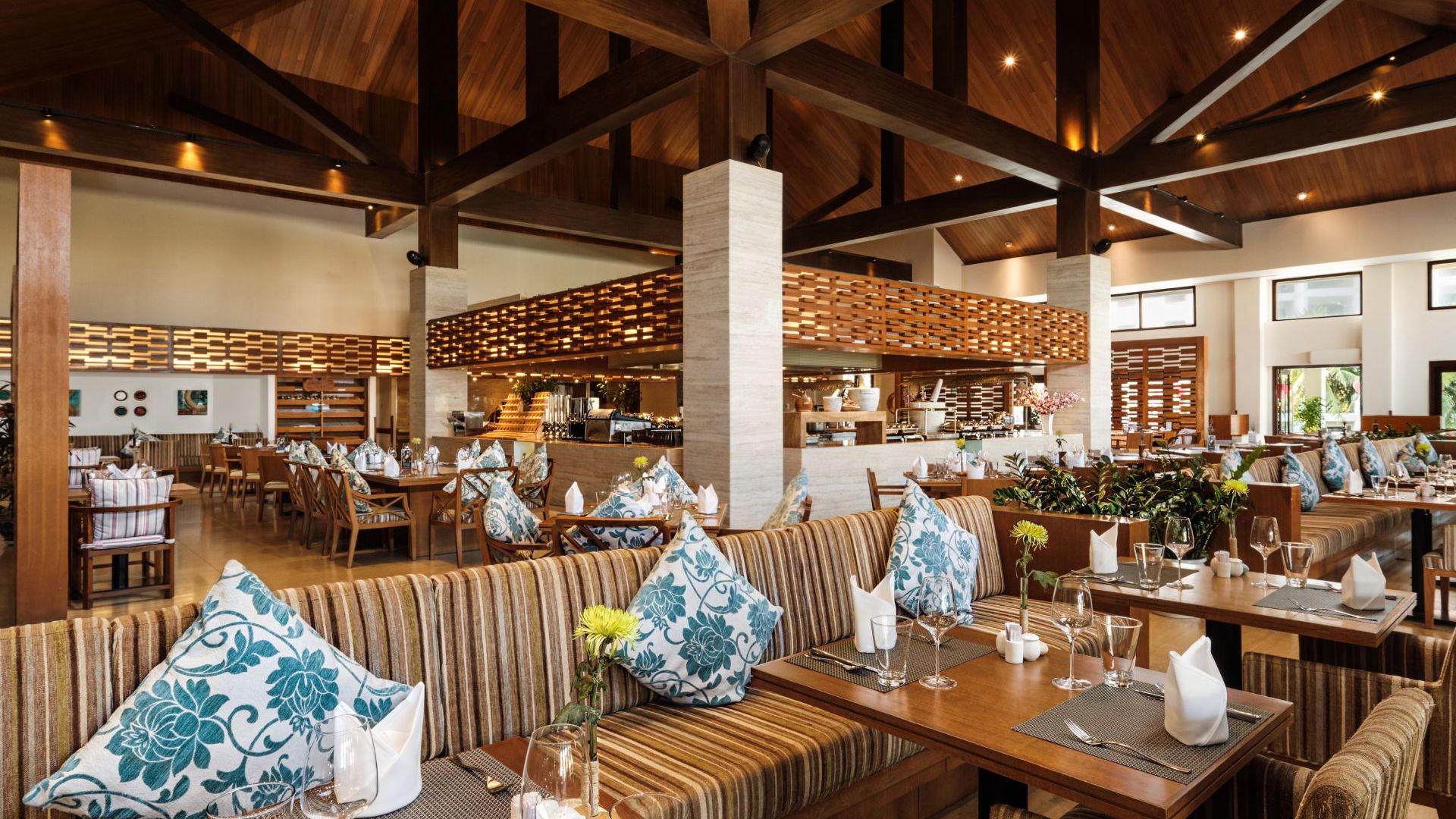 Pullam Danang Beach Resort - Epice Restaurant