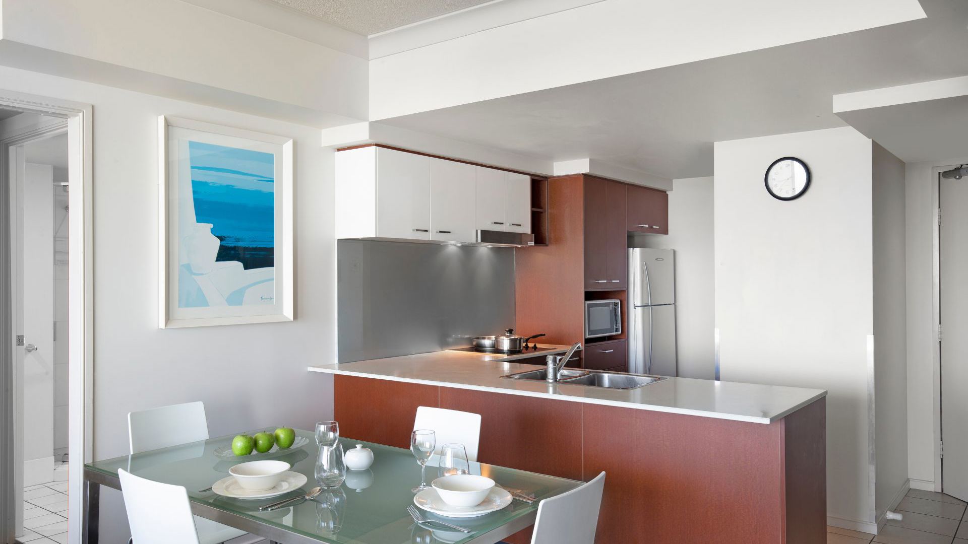 Mantra Towers of Chevron - kitchen