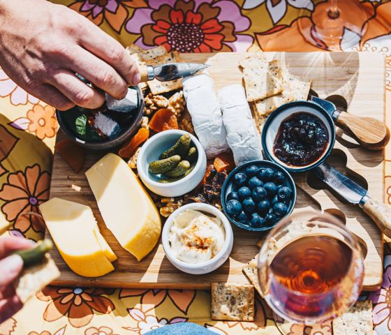 Tasmania Peco Wines 143285 © Tourism Tasmania And Jasper Da Seymour