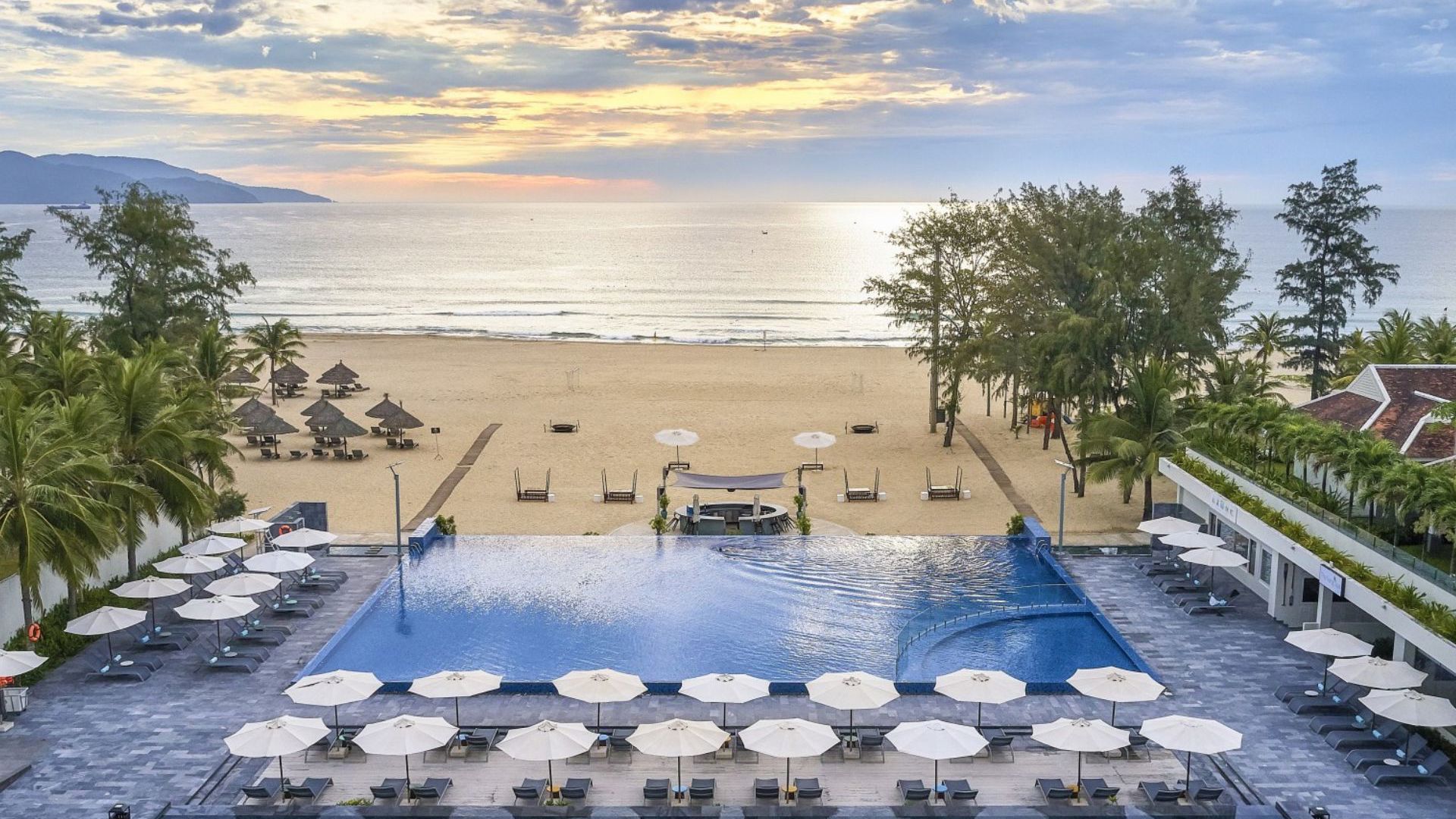 Pullman Danang Beach Resort - Beach View