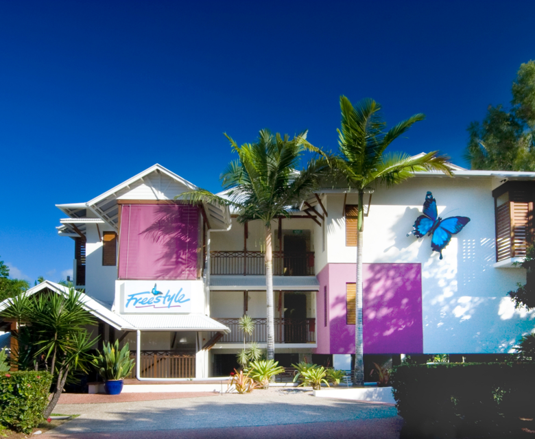 Freestyle Exterior