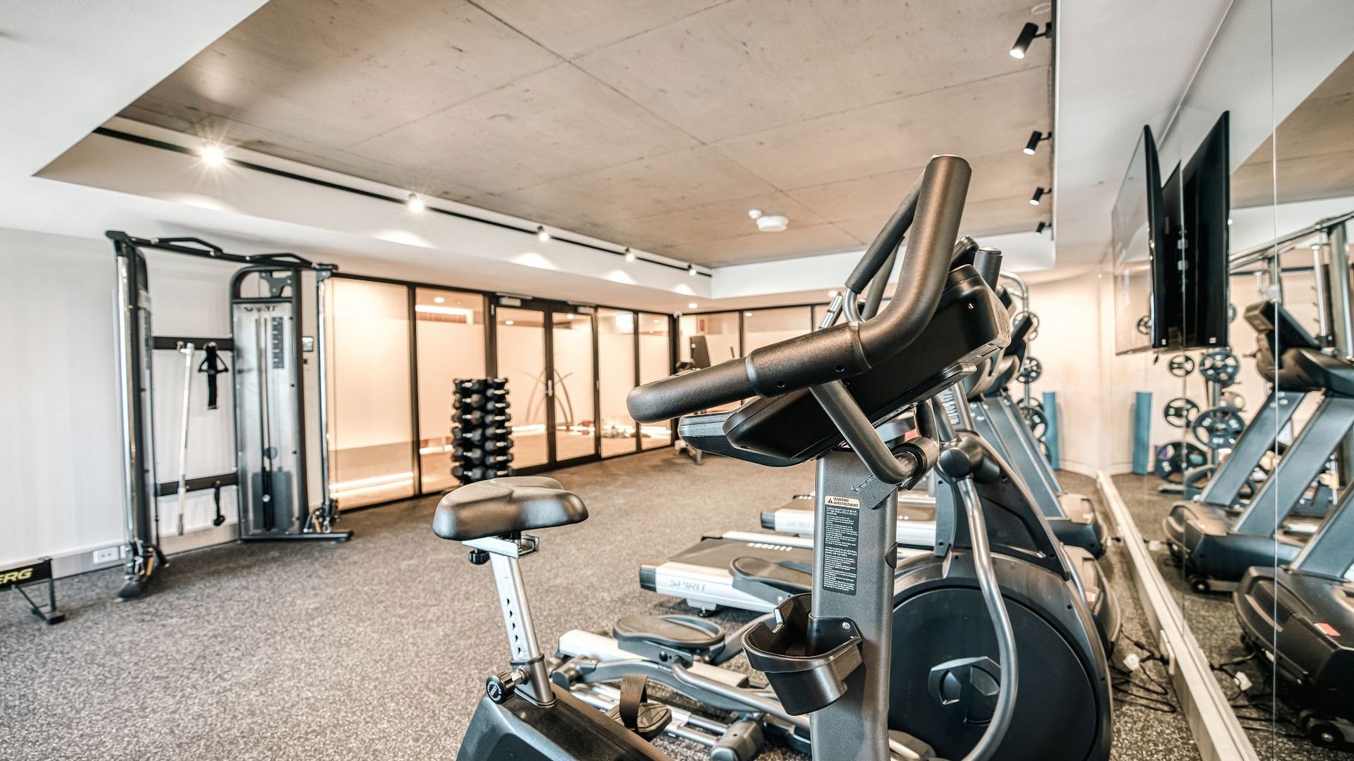  Essence Perigian Beach Gym