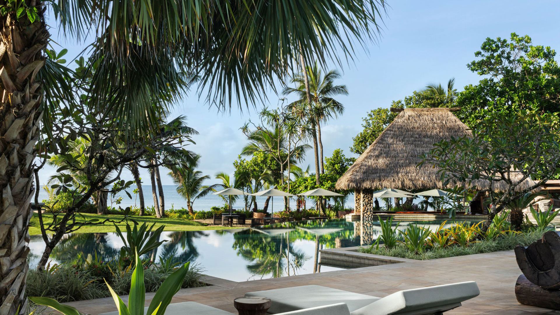 Nanuku Resort - main pool