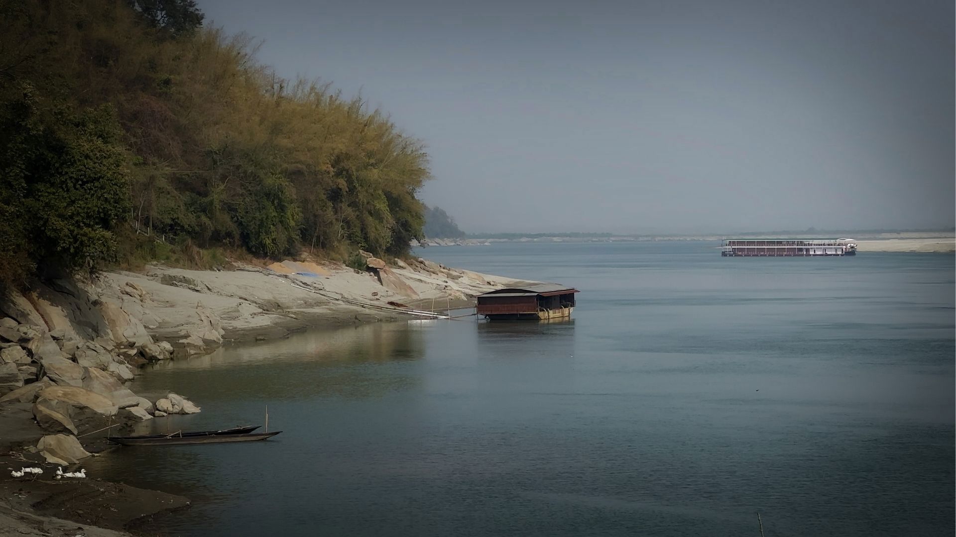 Pandaw in The Brahmaputra