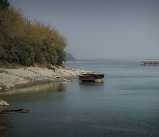 Pandaw in Brahmaputra  © Pandaw