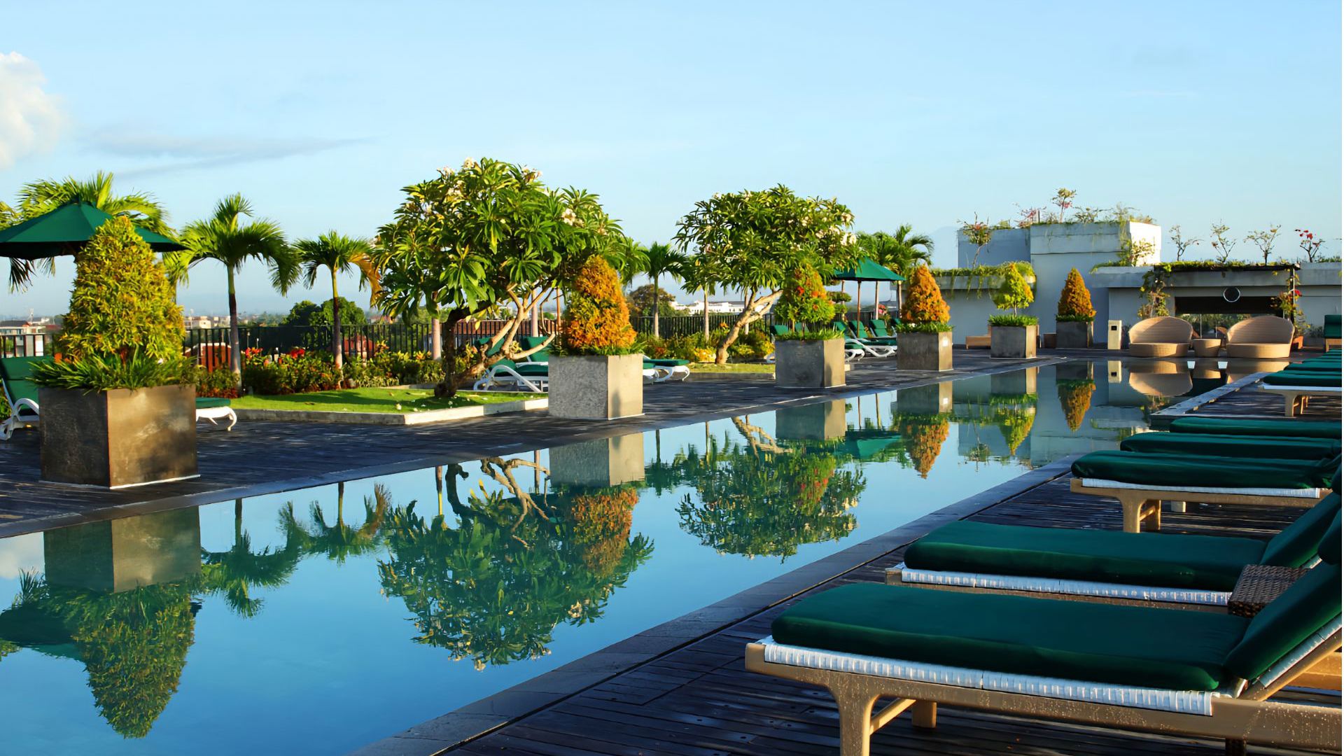 Cross Paasha Bali - Rooftop Pool