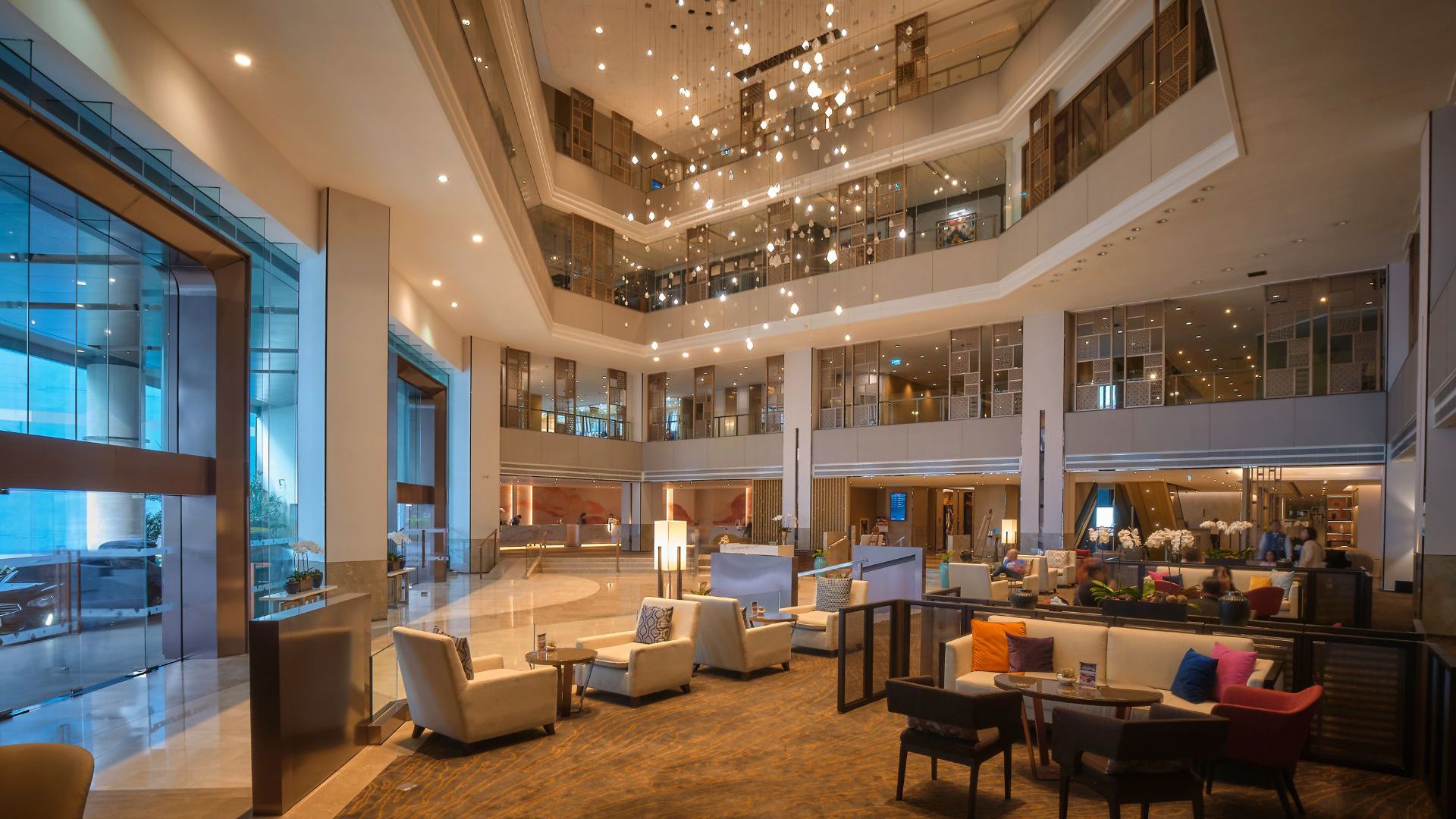 Amari Bangkok Hotel - Lobby