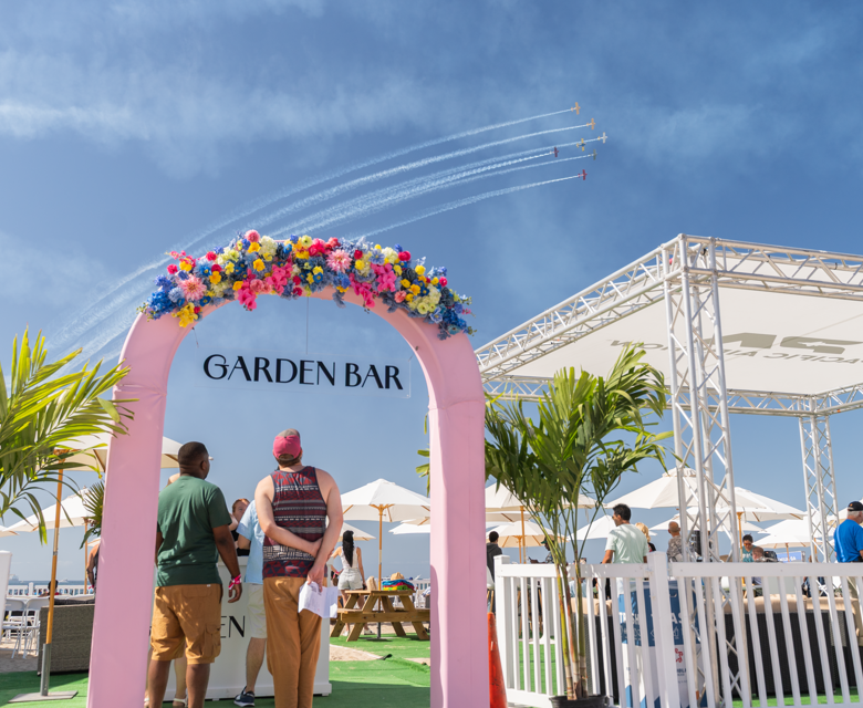 NEW Garden Bar