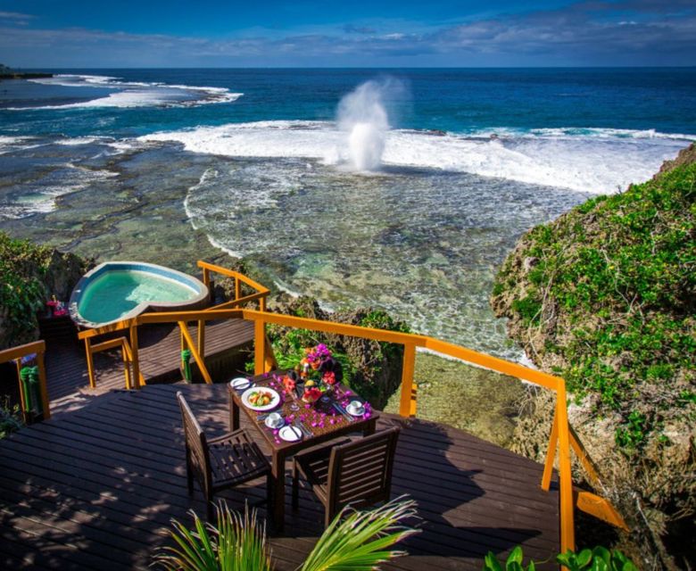 Namale Resort & Spa - private dining area