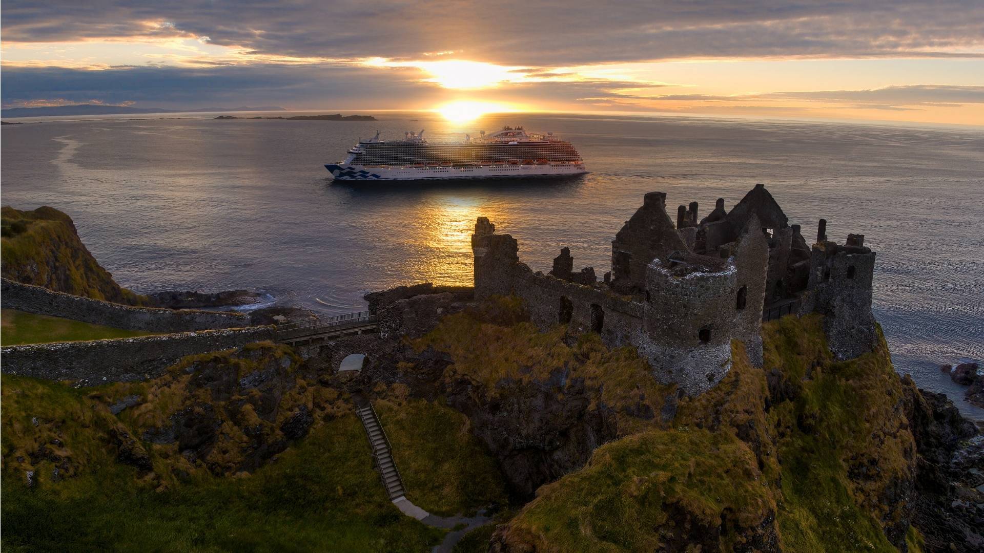 Belfast Dunluce Castle Stills