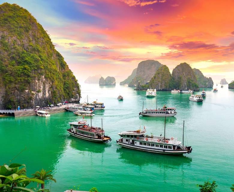 Ha Long Bay Vietnam © Holland America 