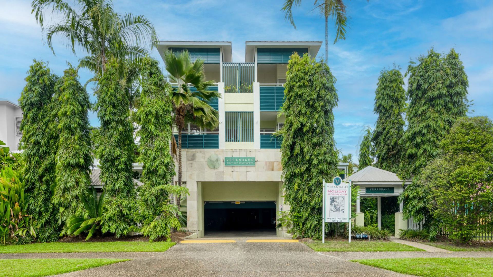Verandahs Apartments Port Douglas - exterior