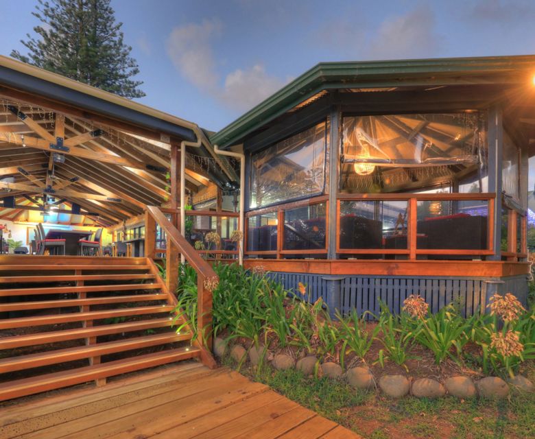 Paradise Hotel Dining Deck