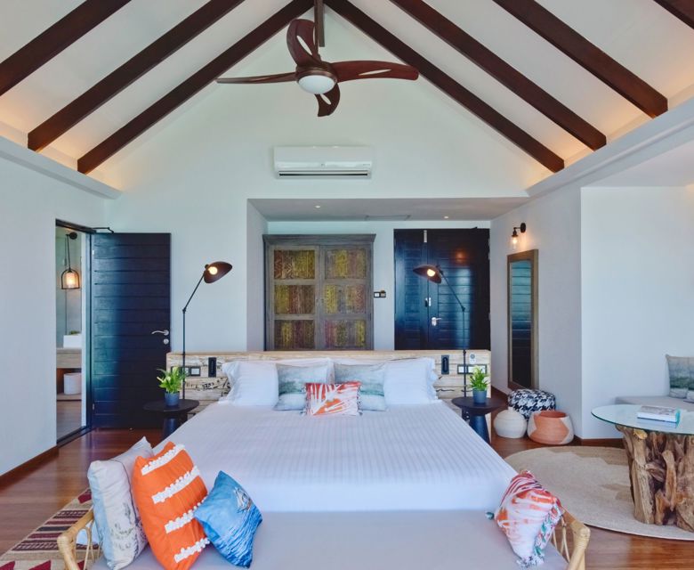 Grand Park Kodhipparu - Lagoon Water Villa