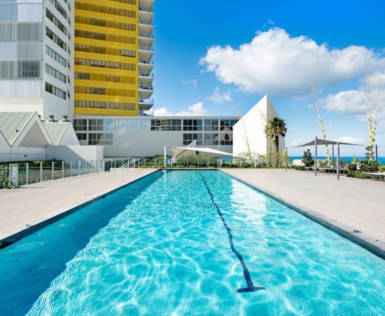 ULTIQA Air on Broadbeach - pool