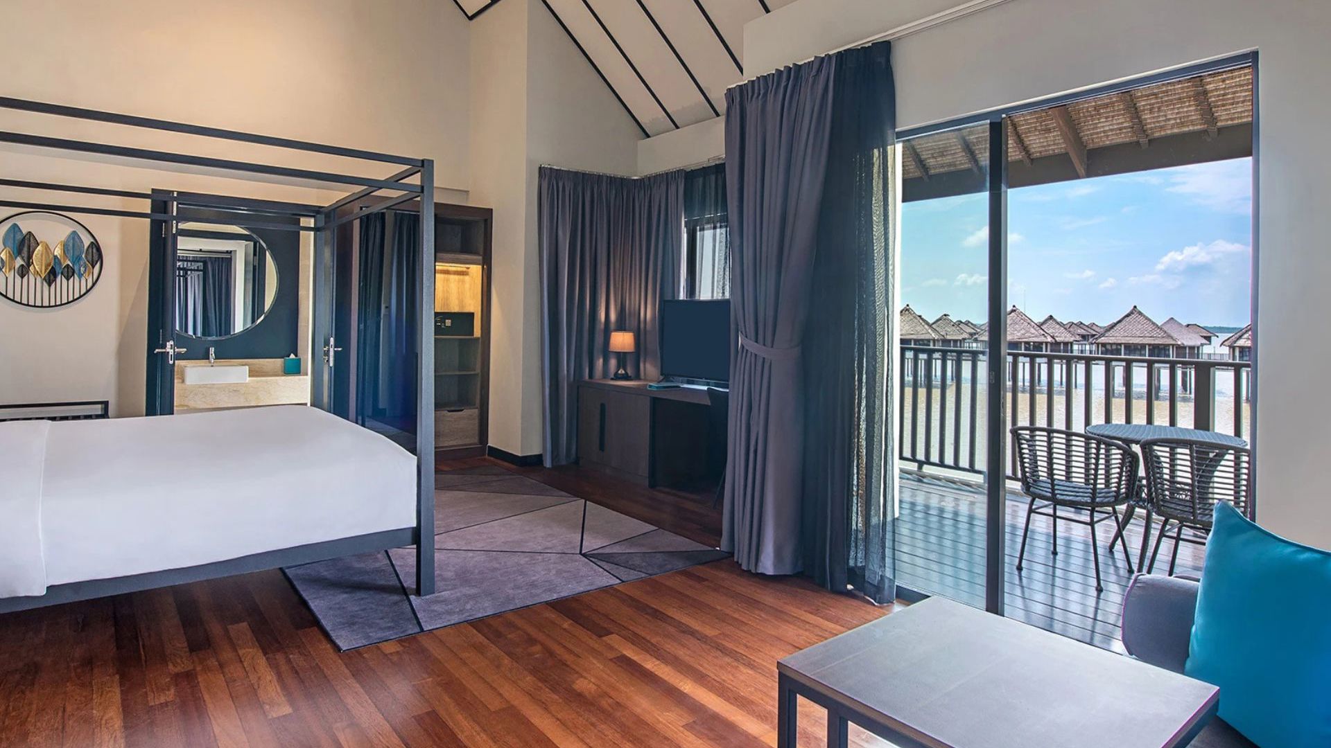 Golden Palm Tree Malaysia - Superior Room