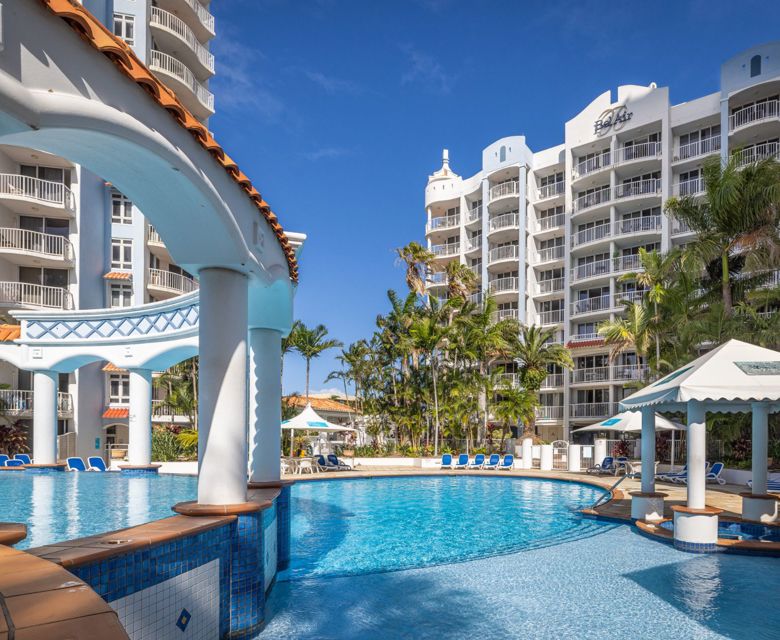 Bel Air on Broadbeach - pool 4