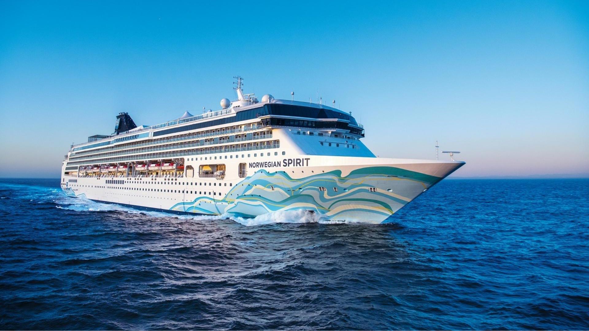 NCL Spirit At Sea
