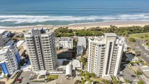 Catalina Resort - aerial