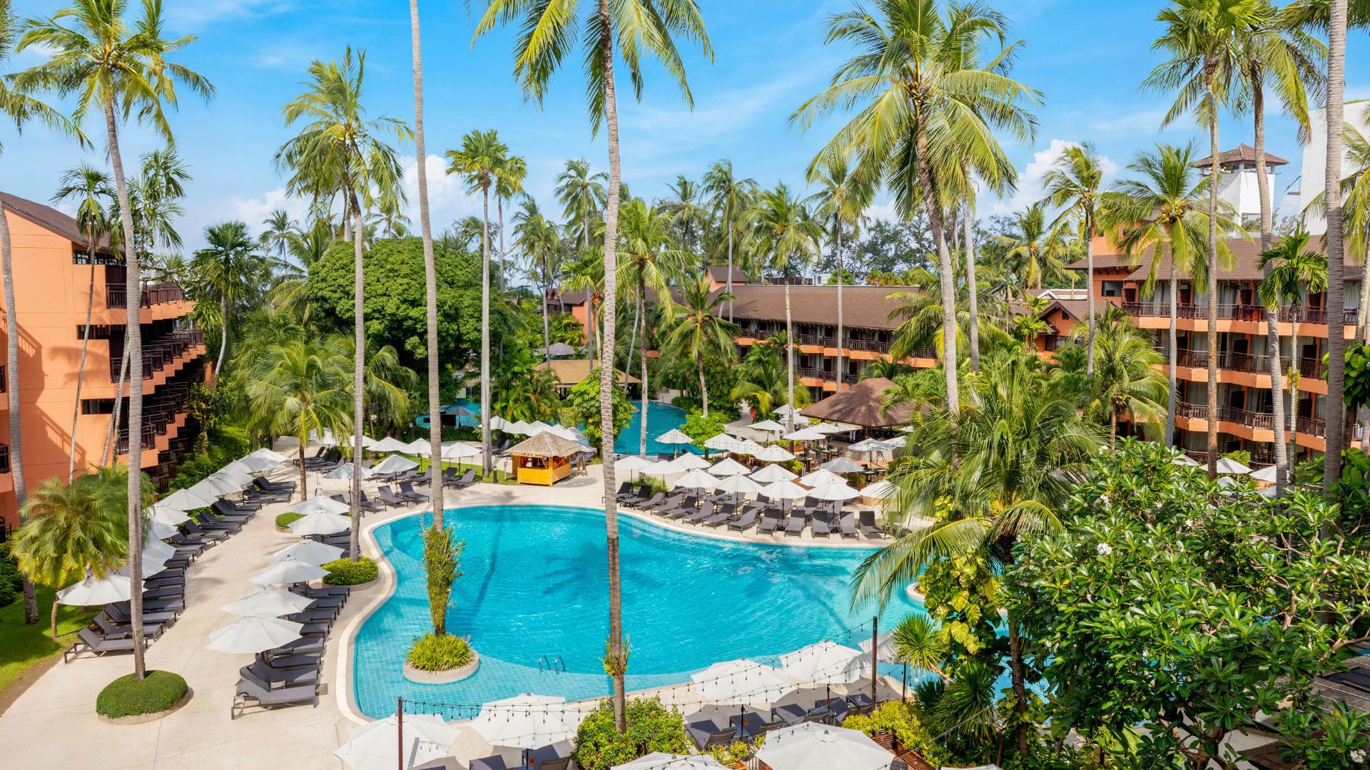 Courtyard by Marriott Phuket - Pool