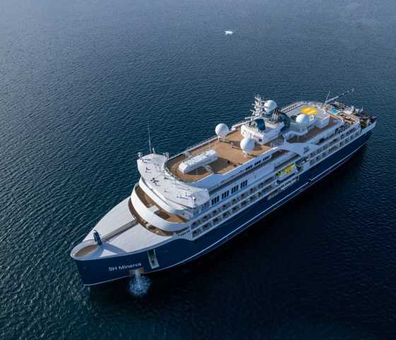 SH Minerva At Sea