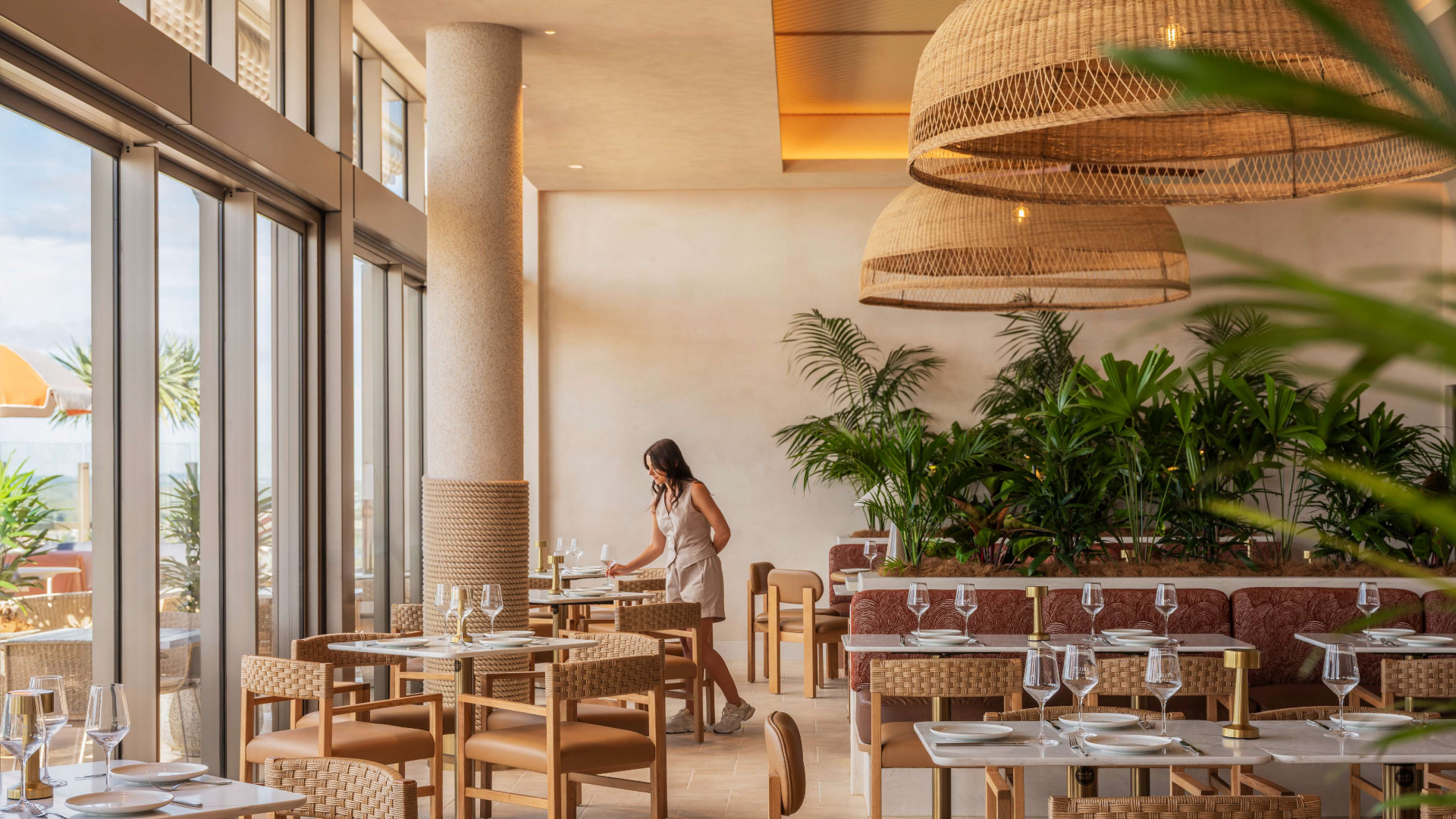 Avani Mooloolaba Beach Hotel - restaurant