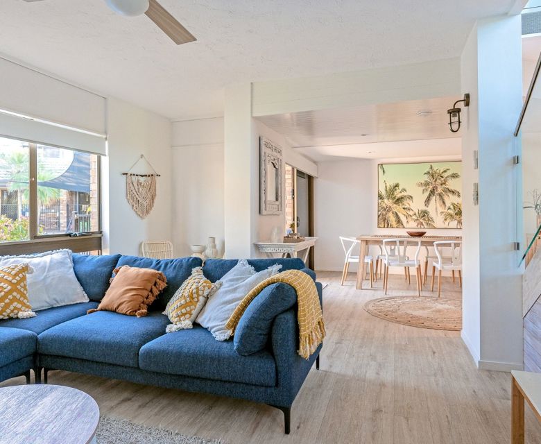 Glen Eden Beach Resort Ocean Pool View Living Area 