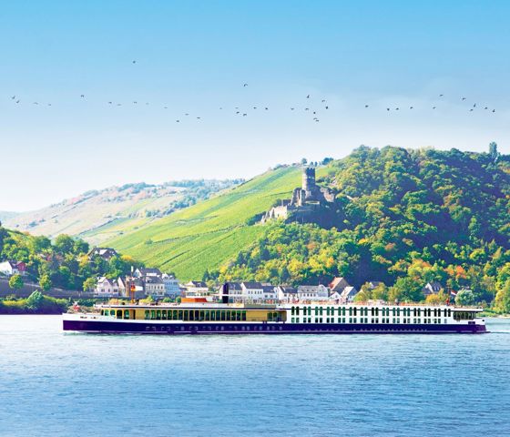 Trafalgar River Verity Ship Exterior