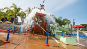 Howard Johnson Hotel & Water Playground