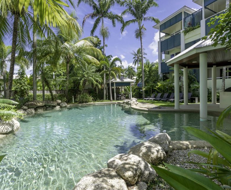 Verandahs Apartments Port Douglas - pool 2