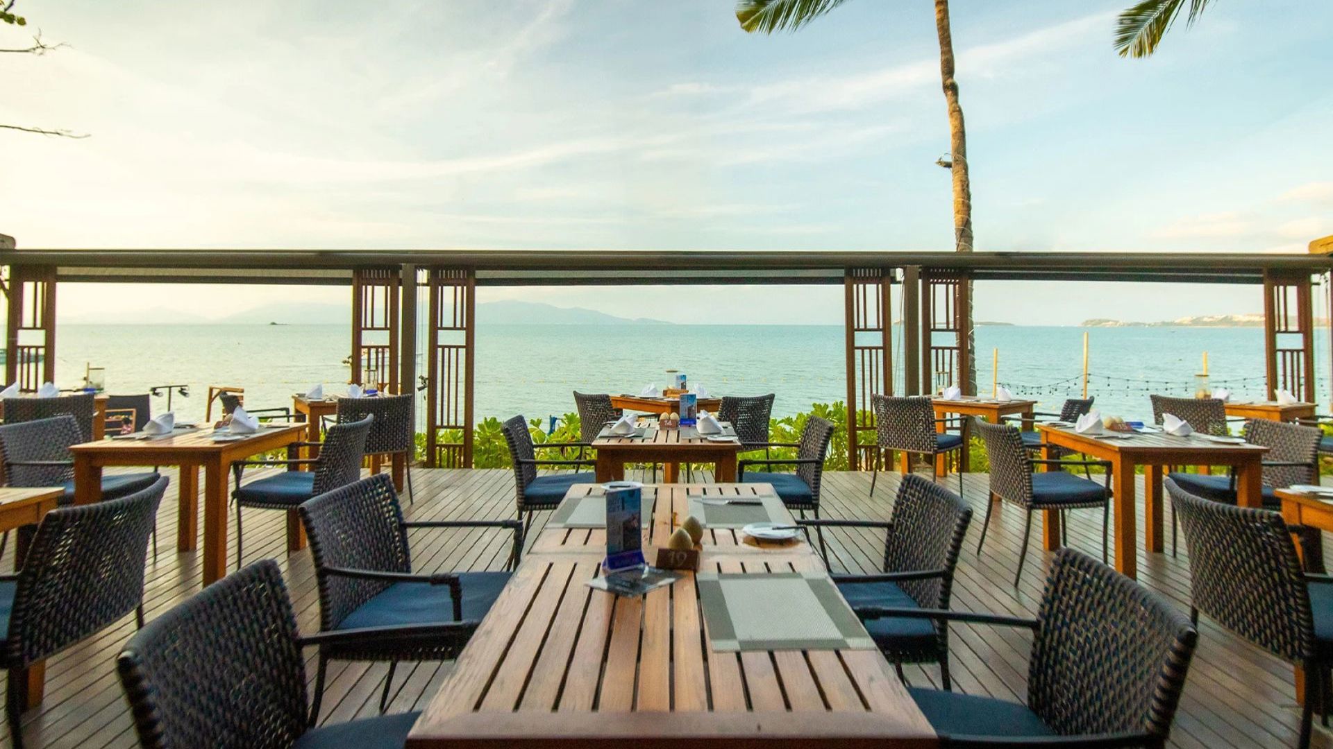 Bandara Spa Resort & Pool Villas, Samui - Chom Dao Beach Club
