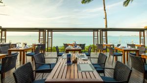 Bandara Spa Resort & Pool Villas, Samui - Chom Dao Beach Club