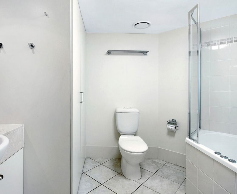 Ultiqa Shearwater Resort Bathroom 