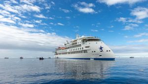 Rockies Rail & Coastal Alaska Expedition with Adventure World