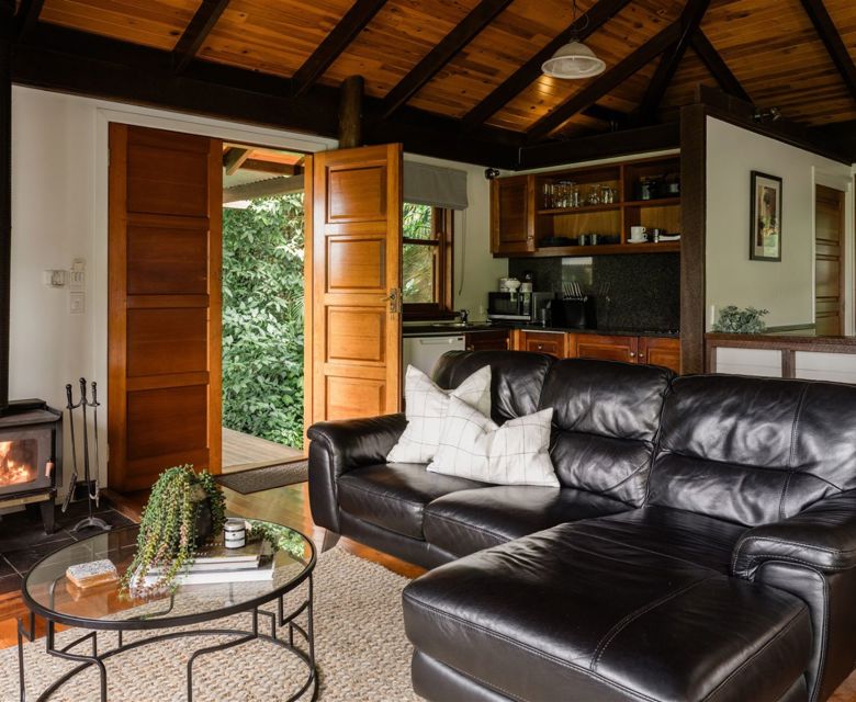 Misty View Cottages - lounge
