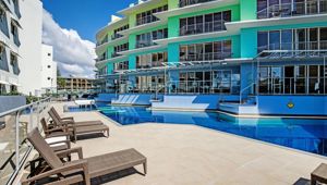 Rolling Surf Resort Pool