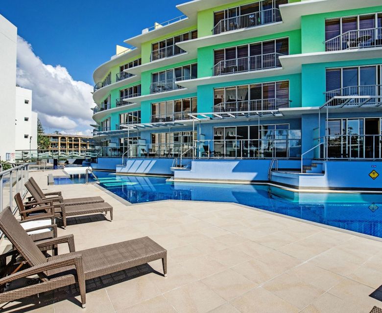 Rolling Surf Resort Pool