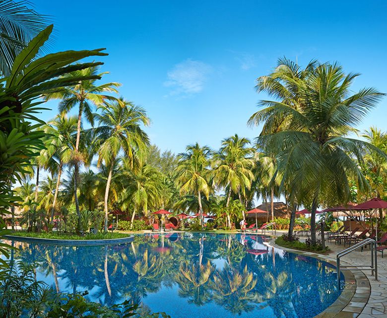 PARKROYAL Penang - Swimming Pool