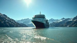 Queen Elizabeth cruising Hubbard Glacier