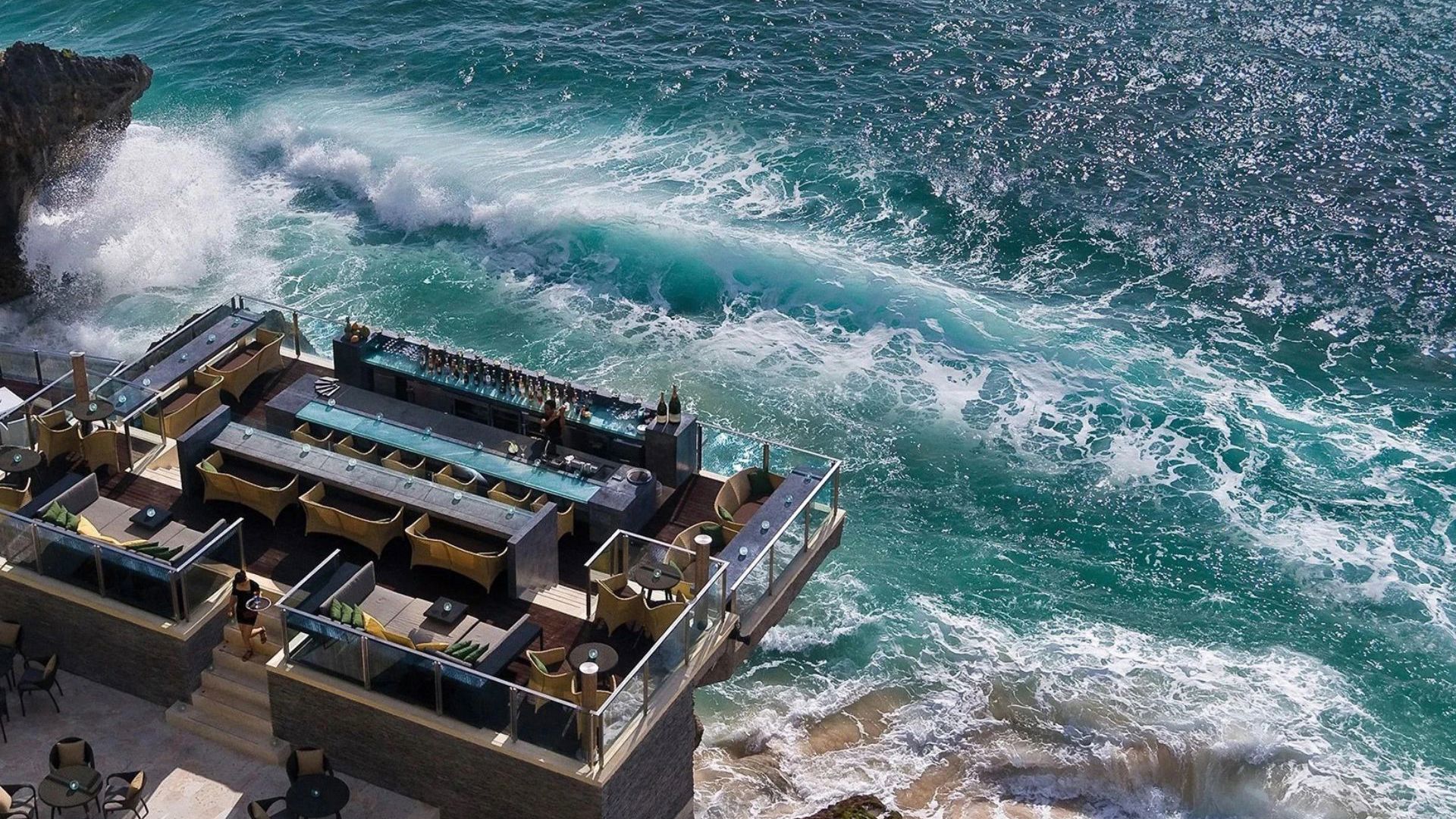 AYANA Resort Bali - Rock Bar
