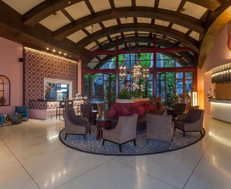 Centara Grand Beach Resort Phuket - Lobby