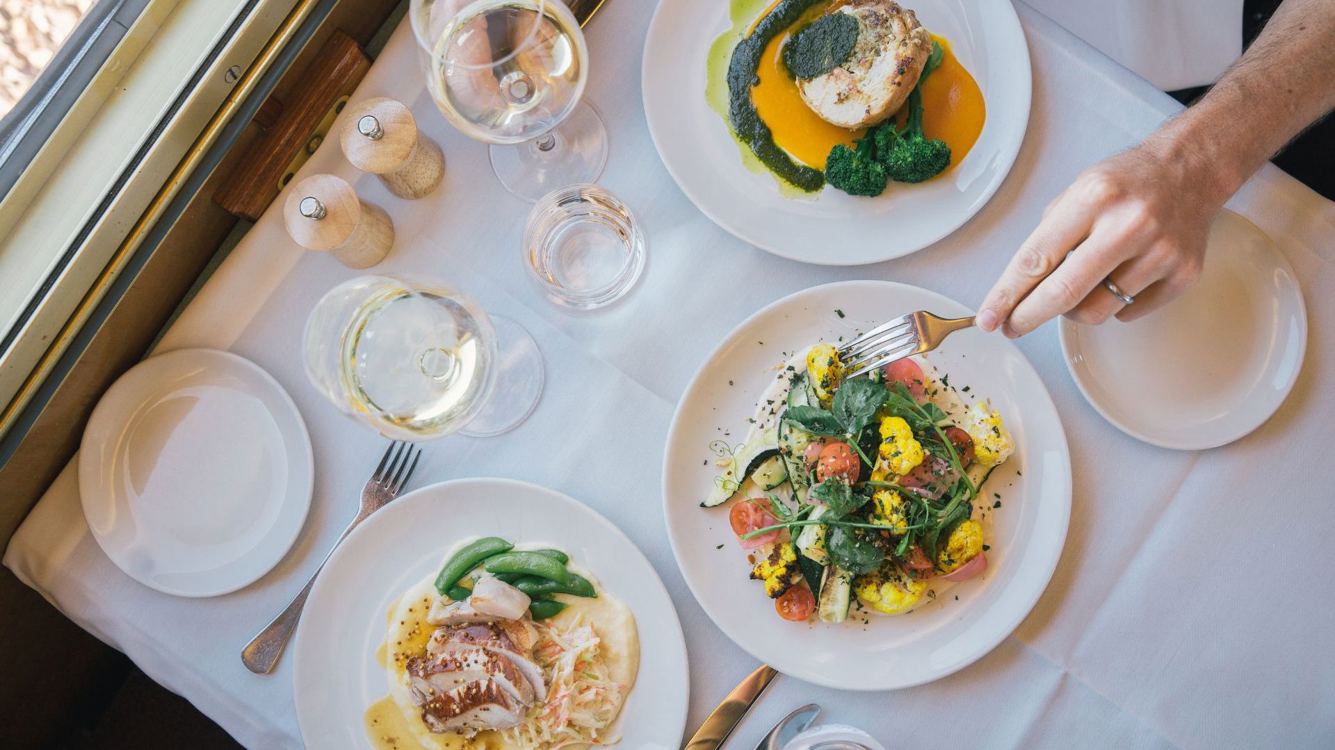 The Ghan Gold Service Restaurant © Journey Beyond