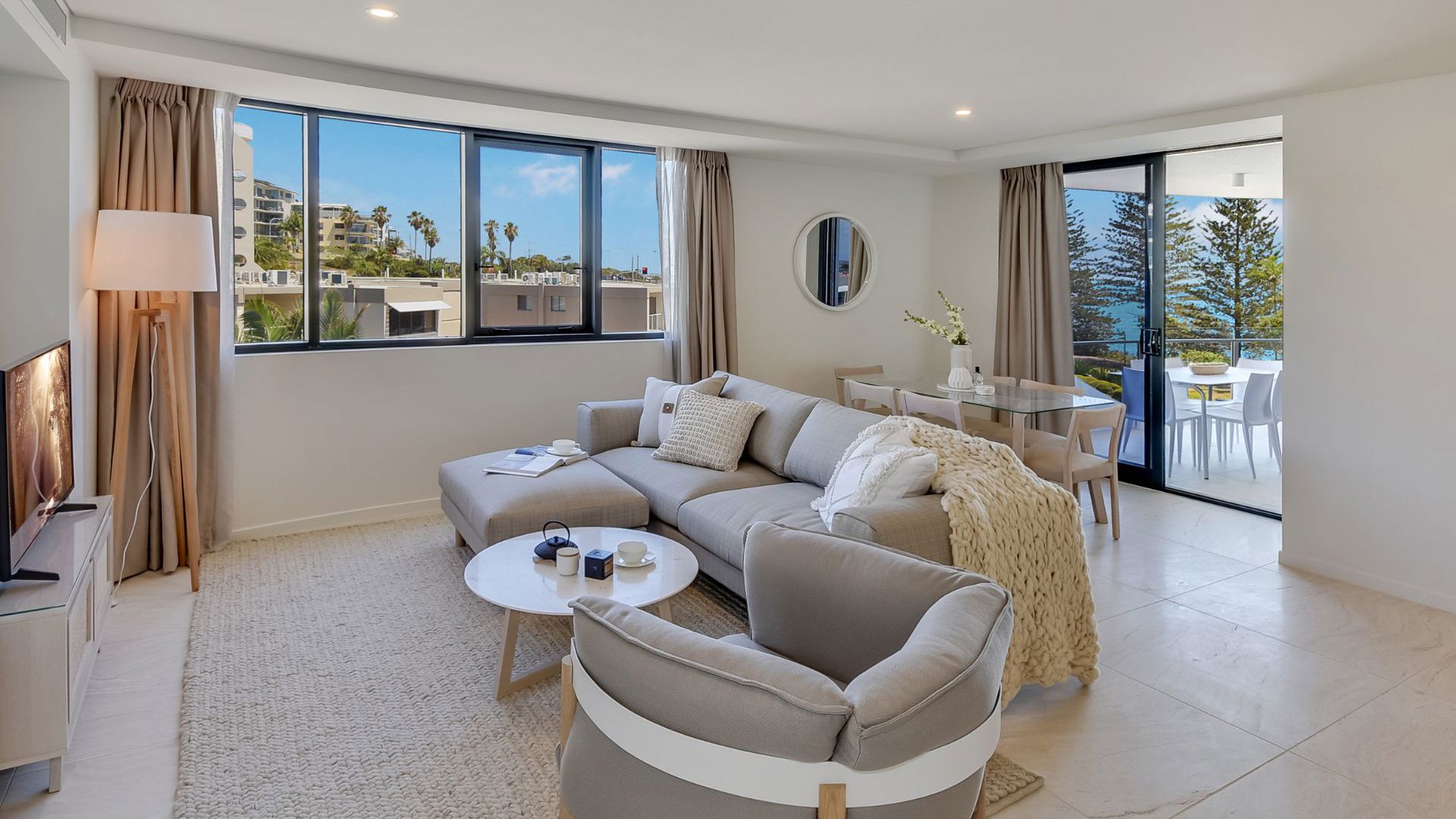 Breeze Mooloolaba - lounge