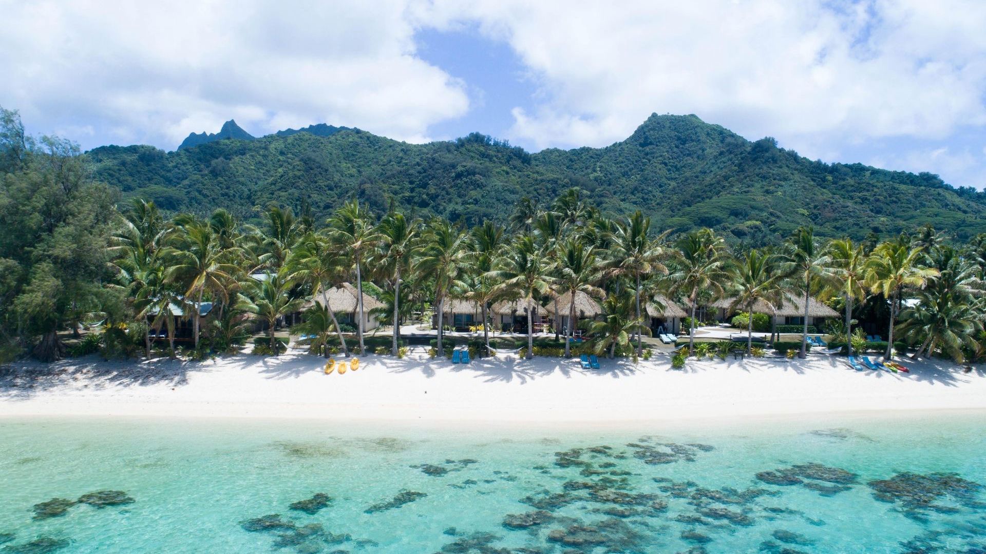 Motu Beachfront Art Villas - aerial view