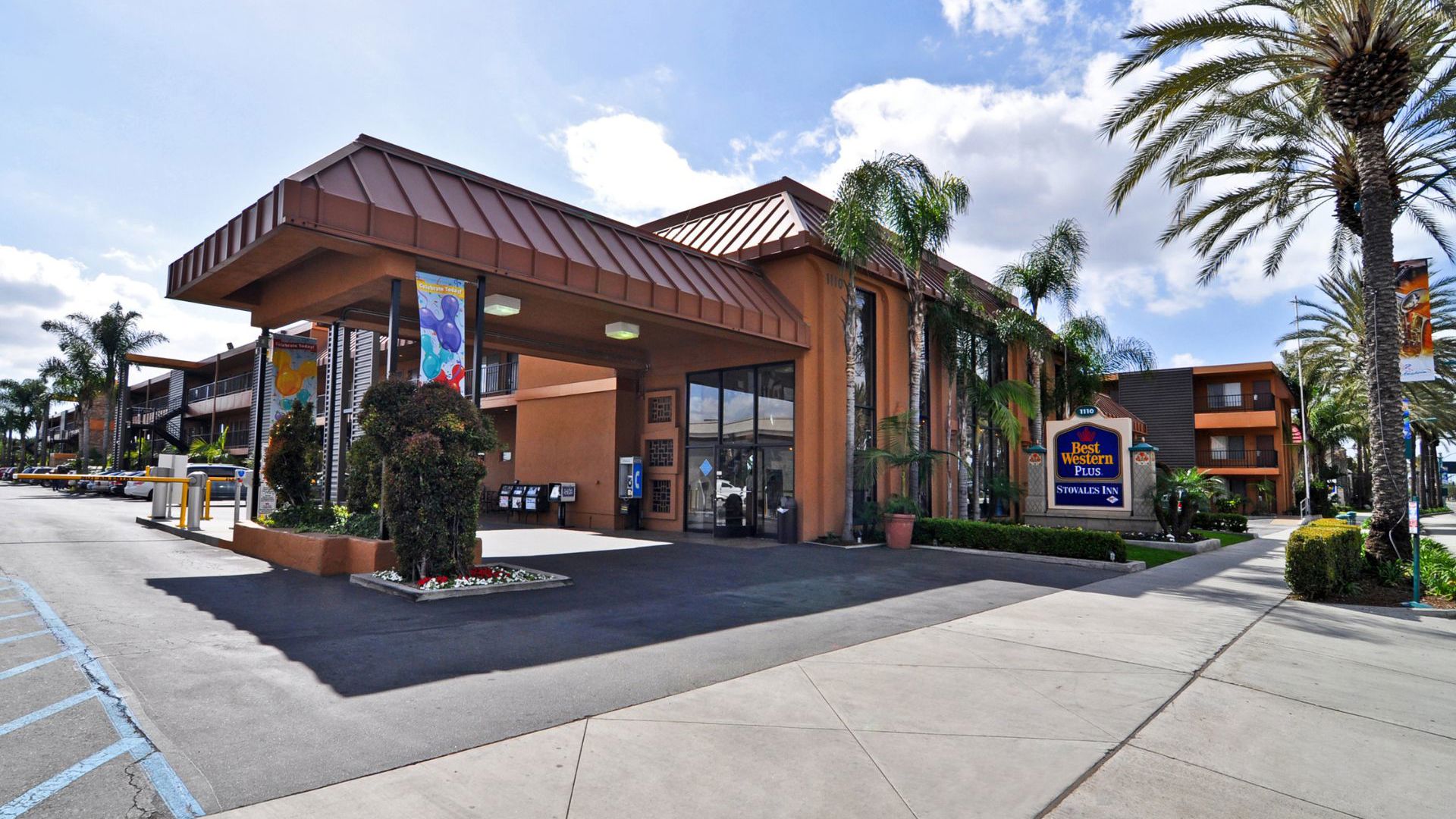 Best Western Plus Stovall's Inn - Exterior